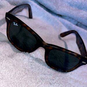 Ray ban sunglasses